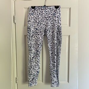 Fabletics Powerhold Mila Snow Leopard Leggings LG